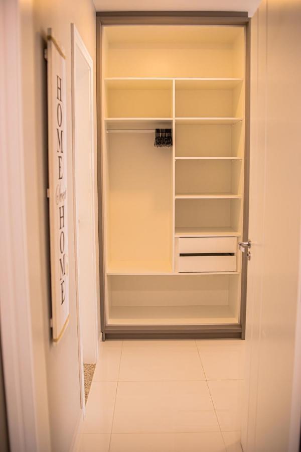 Apartamento Praia Balneario Dos Acores フロリアノポリス エクステリア 写真