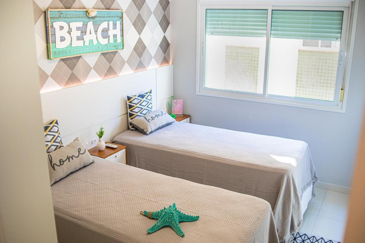 Apartamento Praia Balneario Dos Acores フロリアノポリス エクステリア 写真