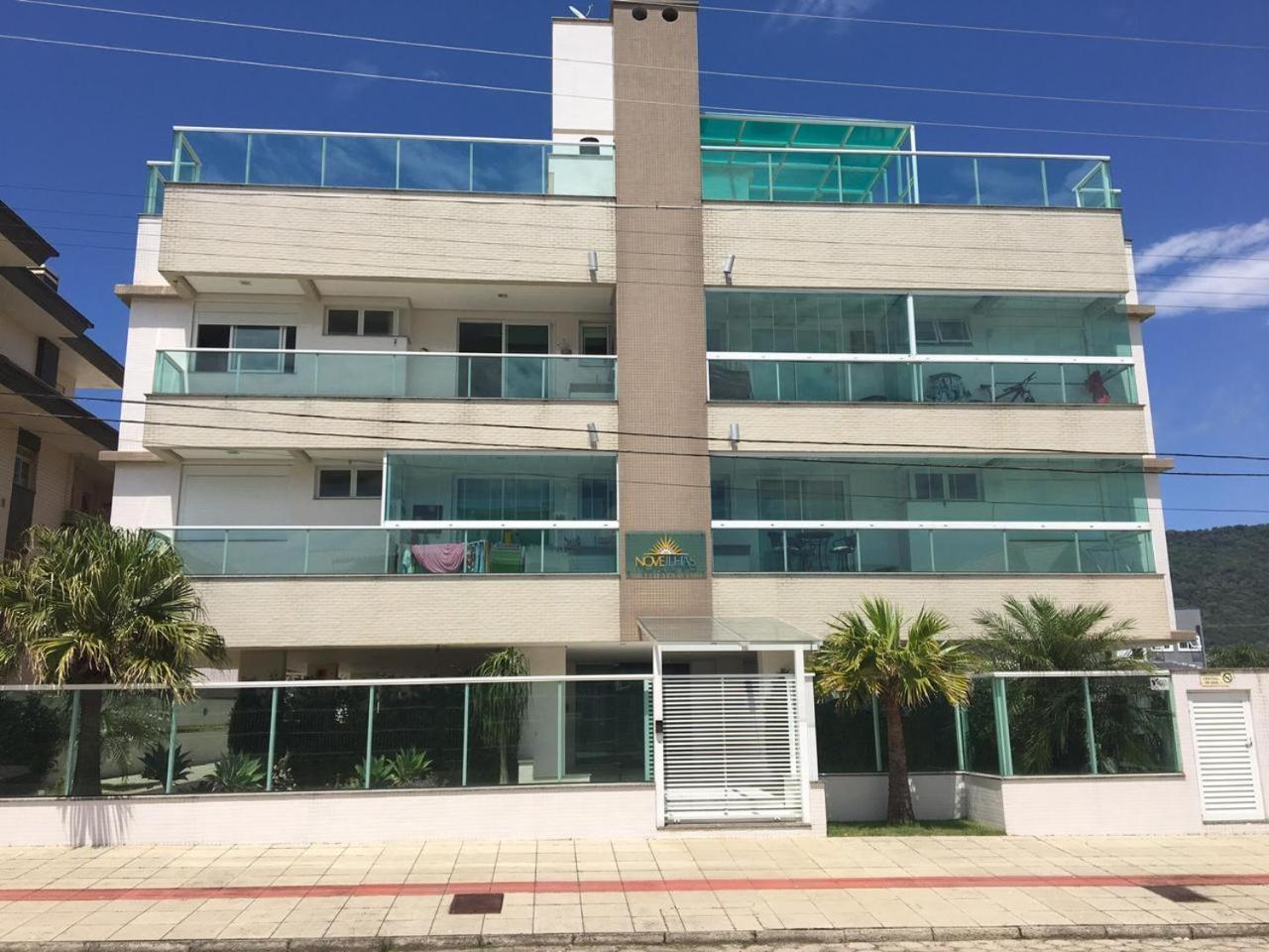 Apartamento Praia Balneario Dos Acores フロリアノポリス エクステリア 写真